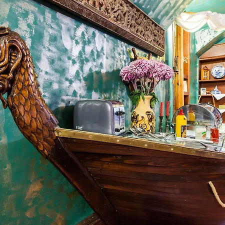 לינה וארוחת בוקר Jordan Goscinne